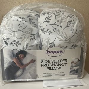 Boppy Pregnancy side sleeper pillow